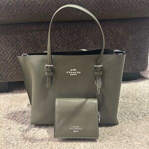 Coach Mollie 25 Tote Army Green Silver Hardware With Matching Wallet